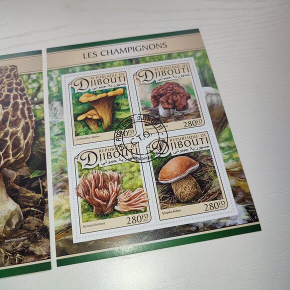 Academia Set 2 Stamp Souvenir Sheets Mushrooms Nature Collectible Djibouti 2017 - Picture 3 of 5
